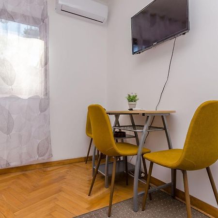 Apartments Tabak Трогір Екстер'єр фото