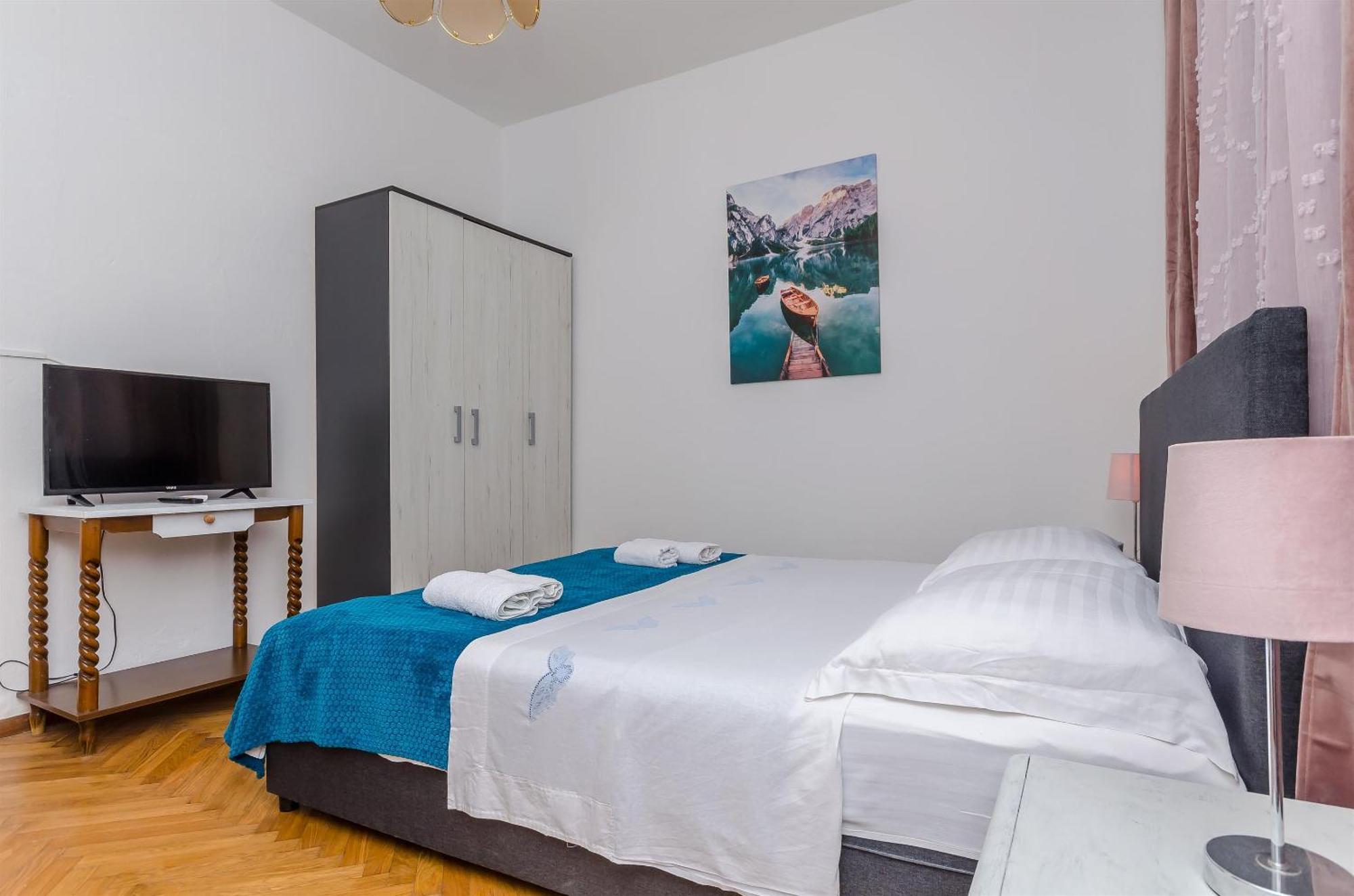 Apartments Tabak Трогір Екстер'єр фото