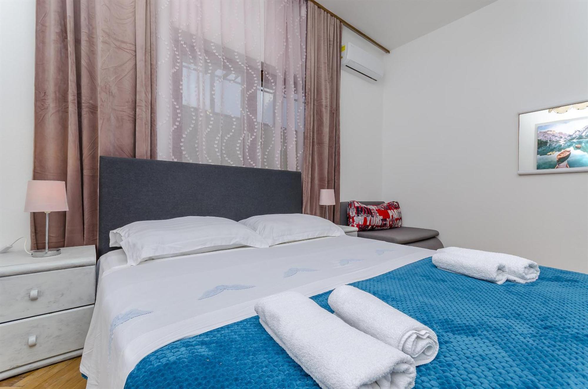 Apartments Tabak Трогір Екстер'єр фото