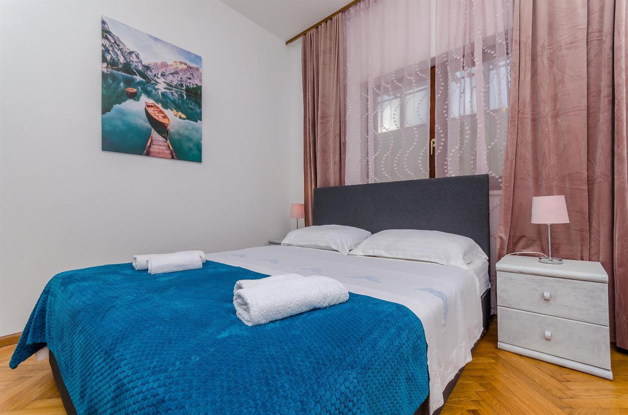 Apartments Tabak Трогір Екстер'єр фото