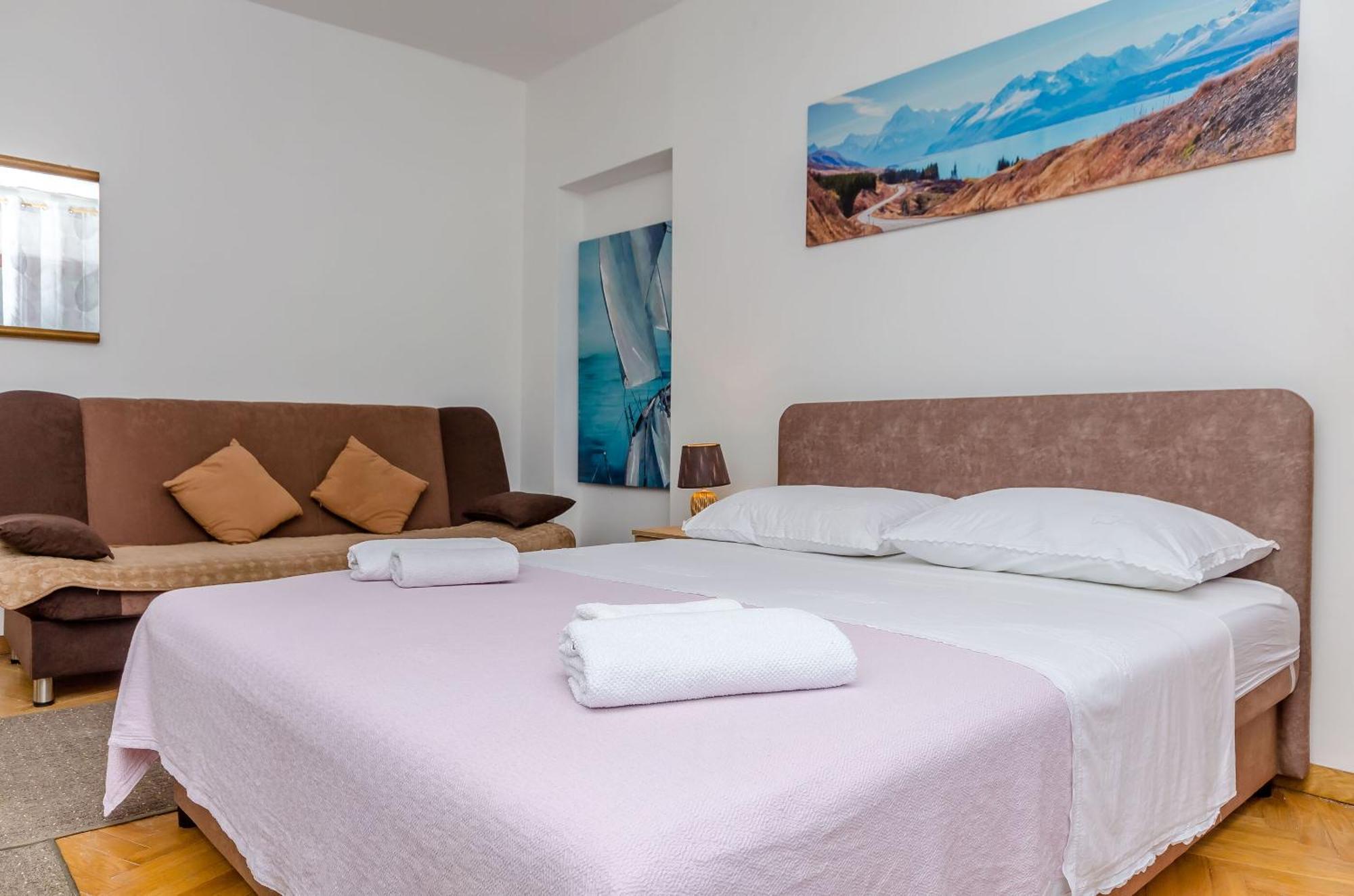 Apartments Tabak Трогір Екстер'єр фото